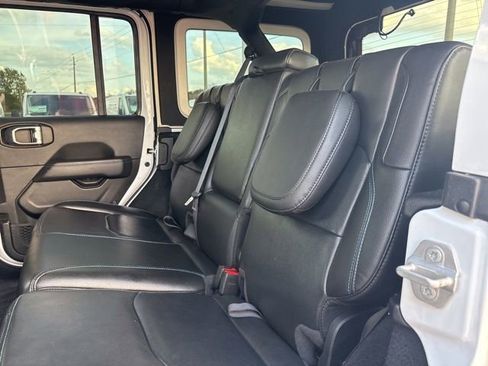 Used 2022 Jeep Wrangler Unlimited Rubicon 4xe w/ Steel Bumper Group image 20