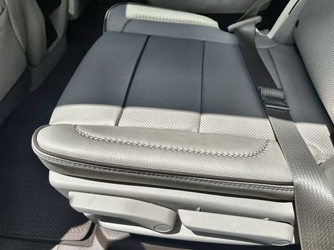 New 2026 GMC Yukon Denali w/ Advanced Technology Package AWD/4WD image 17