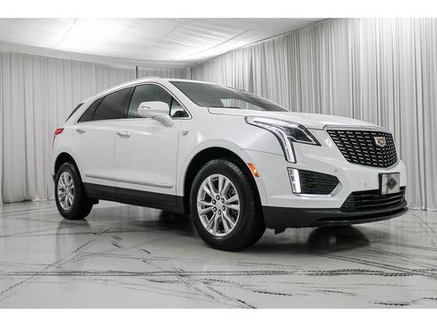 Certified 2023 Cadillac XT5 Luxury AWD/4WD image 2