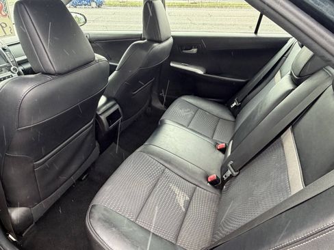 Used 2014 Toyota Camry SE FWD image 8