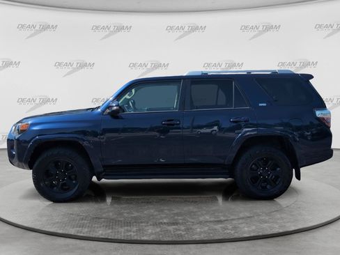 Used 2018 Toyota 4Runner SR5 Premium AWD/4WD image 5