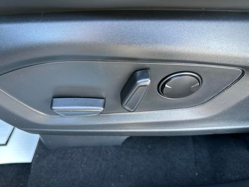 New 2026 Ford Explorer ST-Line w/ ST-Line Street Pack image 27