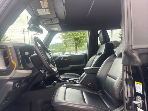 Used 2022 Ford Bronco Badlands w/ Sasquatch Package AWD/4WD image 15