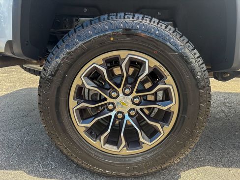 Used 2019 Chevrolet Colorado ZR2 AWD/4WD image 34