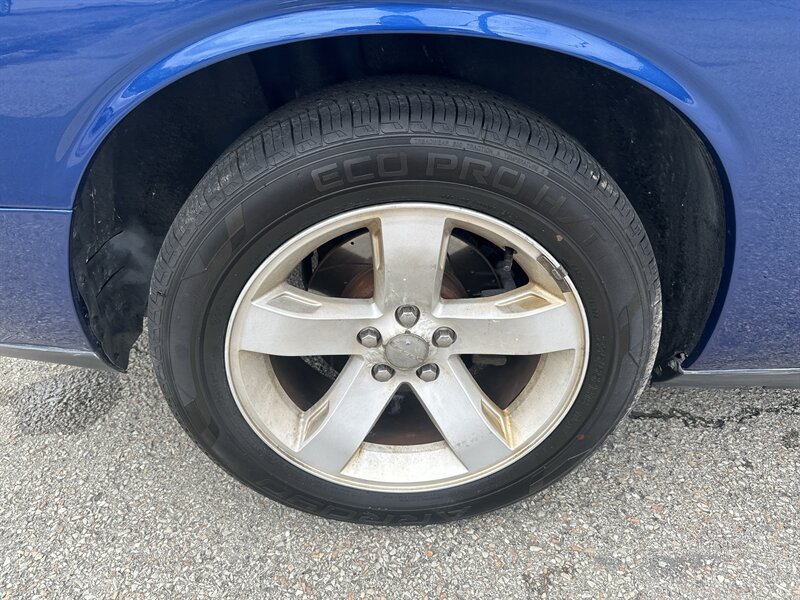 Used 2012 Dodge Challenger SXT w/ Sound Group RWD image 28