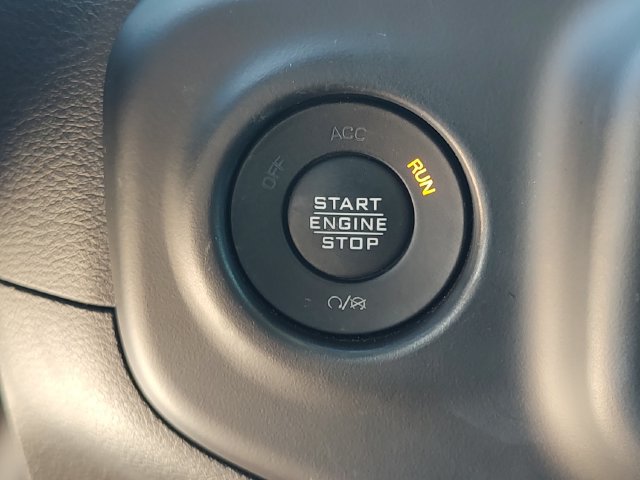 Used 2023 Jeep Wrangler Unlimited Sahara w/ Cold Weather Group AWD/4WD image 20