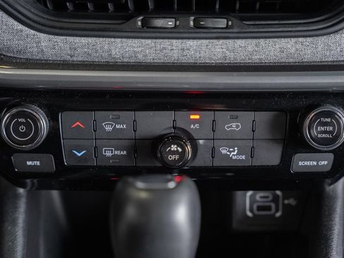 Certified 2022 Jeep Compass Latitude AWD/4WD image 24