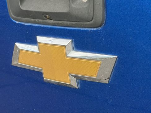 Used 2018 Chevrolet Colorado LT w/ LT Convenience Package RWD image 9