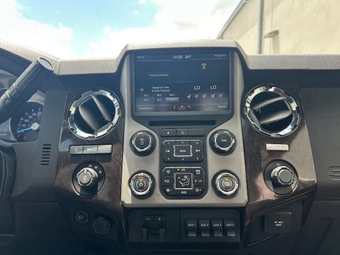 Used 2016 Ford F250 Platinum w/ FX4 Off-Road Package AWD/4WD image 17