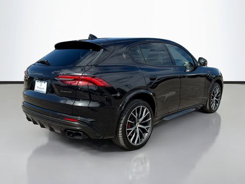 Certified 2024 Maserati Grecale Trofeo image 3