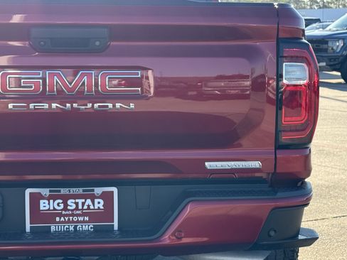 Used 2023 GMC Canyon Elevation w/ Elevation Premium Package image 10