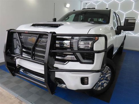 Used 2024 Chevrolet Silverado 2500 High Country w/ Technology Package AWD/4WD image 1