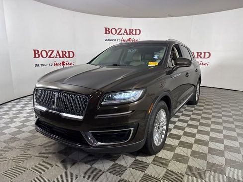 Used 2019 Lincoln Nautilus FWD image 4