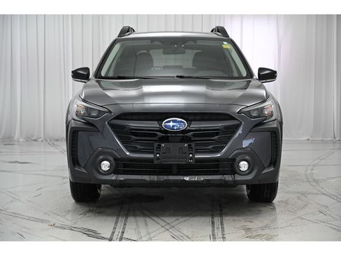 Used 2024 Subaru Outback Premium image 3