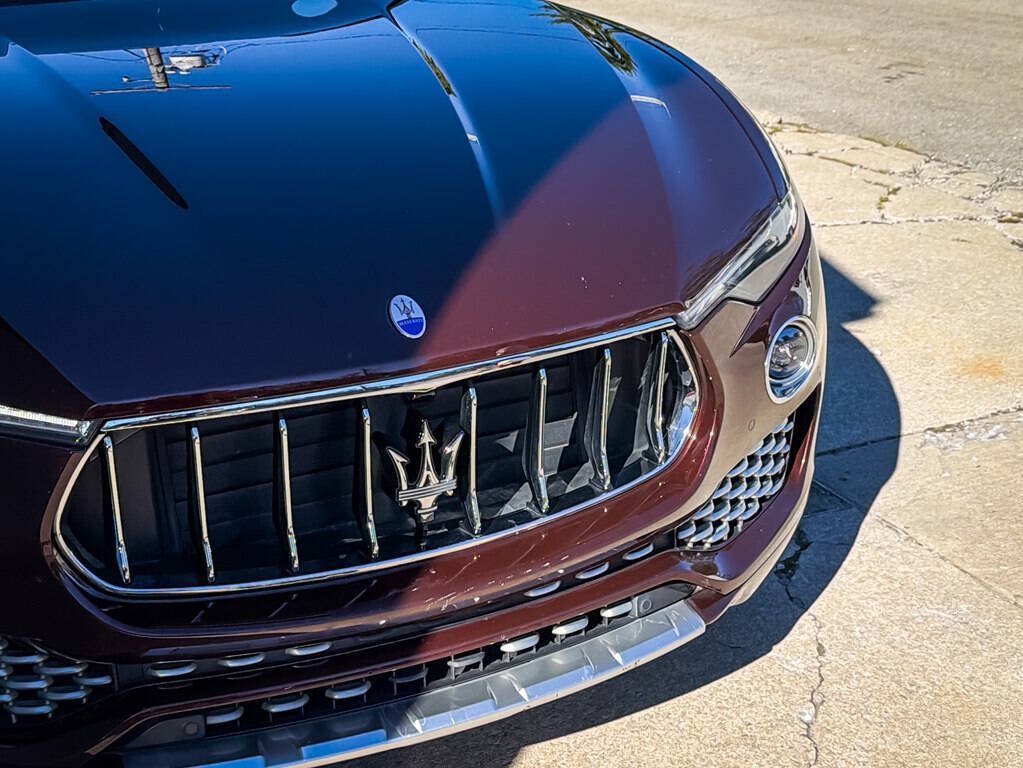 Used 2017 Maserati Levante S AWD/4WD image 6