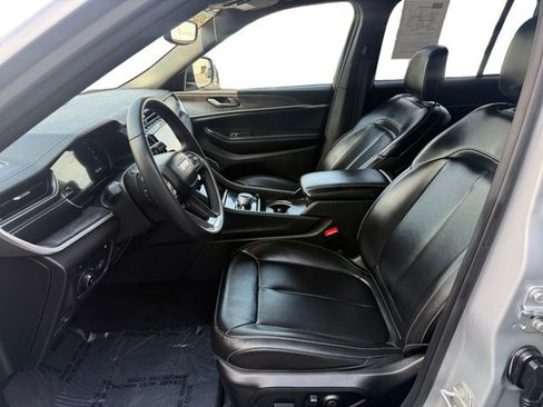 Used 2024 Jeep Grand Cherokee Limited 4xe AWD/4WD image 10