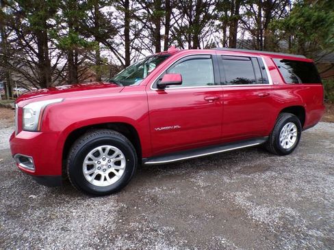 Used 2015 GMC Yukon XL SLE w/ Convenience Package image 1