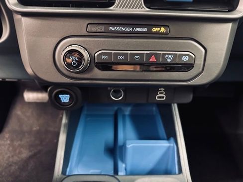 New 2025 Ford Maverick XLT w/ Equipment Group 301A image 30