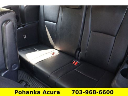 Used 2025 Toyota Highlander XLE AWD/4WD image 30
