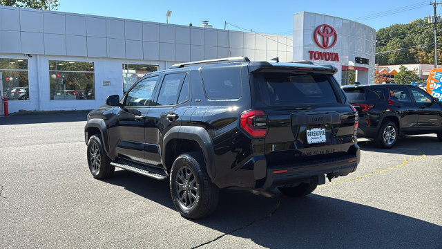 Certified 2025 Toyota 4Runner SR5 AWD/4WD image 4