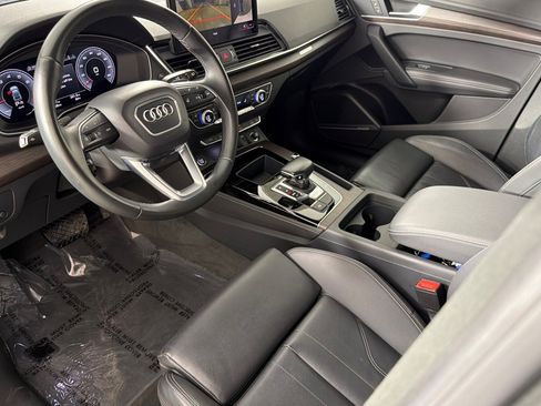 Used 2023 Audi Q5 2.0T Premium Plus w/ Premium Plus Package AWD/4WD image 9