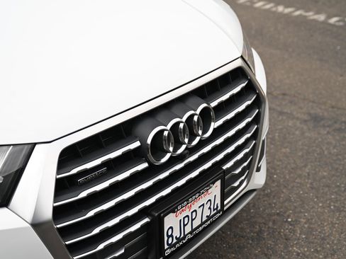 Used 2019 Audi Q7 3.0T Premium Plus w/ Premium Plus Package AWD/4WD image 10