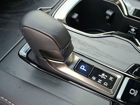 Used 2025 Lexus RX 350 Premium image 16