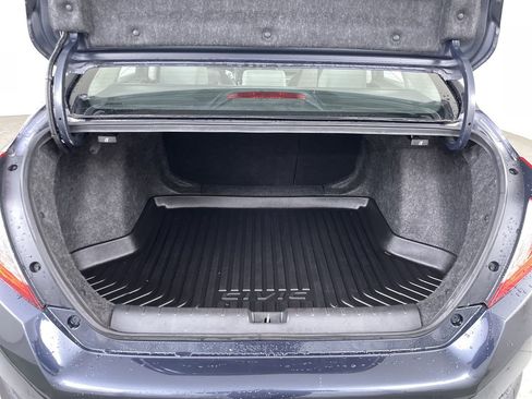 Used 2018 Honda Civic EX image 21