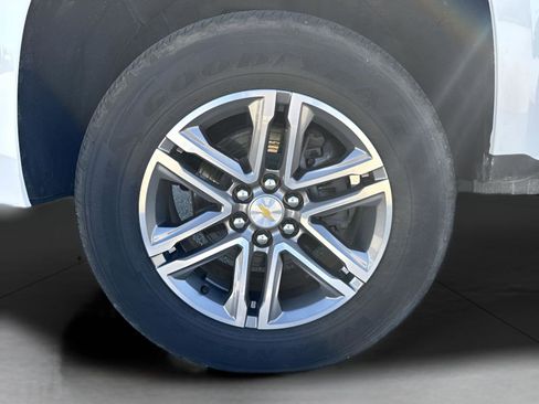 Used 2022 Chevrolet Colorado W/T w/ Custom Special Edition image 18