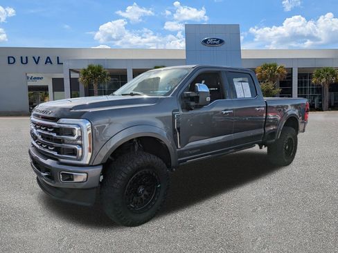Used 2024 Ford F250 Platinum image 7