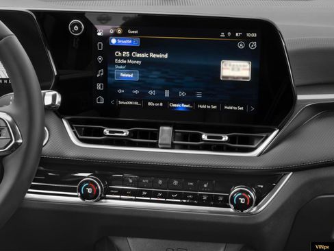 New 2026 Chevrolet Equinox LT w/ Convenience Package II image 8