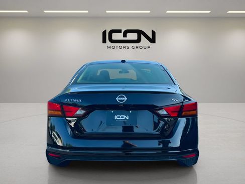 Used 2024 Nissan Altima 2.5 SV FWD image 4