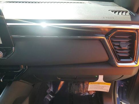 New 2025 GMC Canyon Elevation w/ Convenience Package image 35