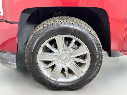 Used 2018 Chevrolet Silverado 1500 High Country AWD/4WD image 30