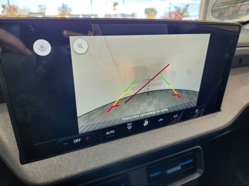 New 2025 Ford Maverick XLT image 15