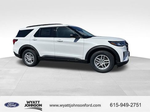 New 2026 Ford Explorer Active image 2