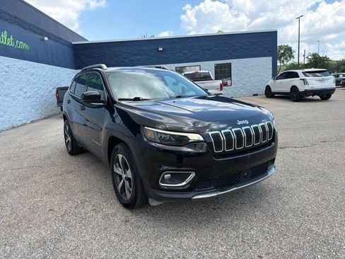 Used 2021 Jeep Cherokee Limited w/ Trailer Tow Group AWD/4WD image 7