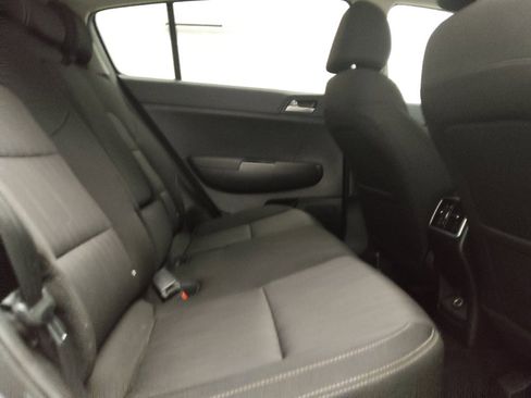 Used 2021 Kia Sportage LX AWD/4WD image 19