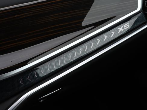 Certified 2025 BMW X5 xDrive40i w/ Climate Comfort Package image 25