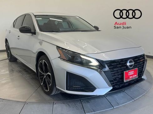 Used 2024 Nissan Altima 2.5 SR w/ SR Premium Package image 1