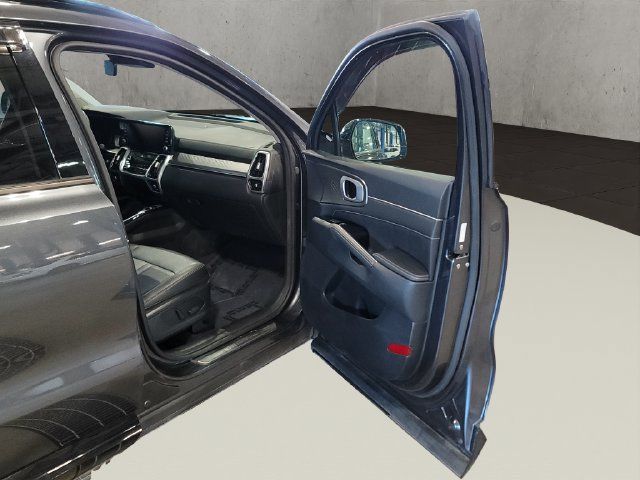 Used 2022 Kia Sorento SX AWD/4WD image 19