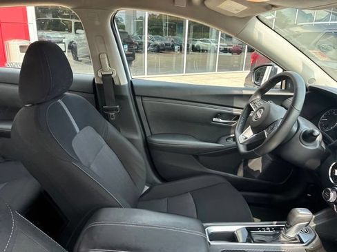 Used 2025 Nissan Sentra SV w/ All-Weather Package FWD image 10