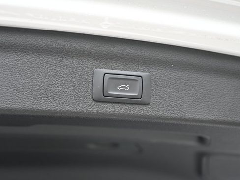 Used 2025 Audi Q3 2.0T Premium AWD/4WD image 20