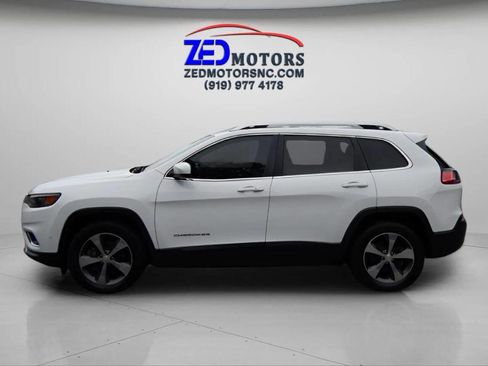 Used 2020 Jeep Cherokee Limited w/ Technology Group image 8