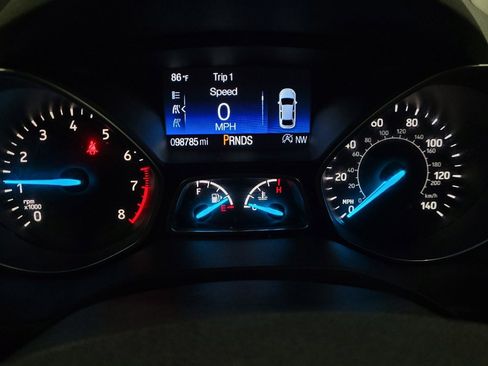 Used 2017 Ford Escape SE w/ Equipment Group 201A AWD/4WD image 23