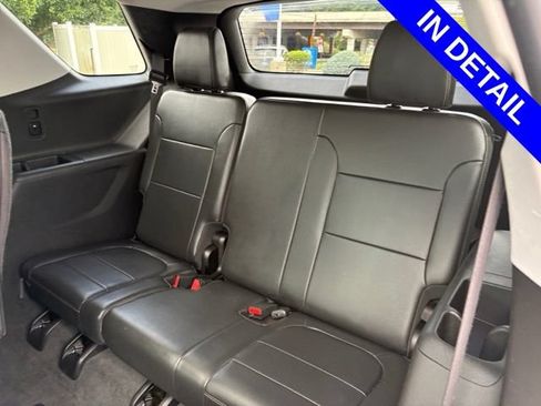 Used 2019 Chevrolet Traverse Premier w/ Driver Confidence II Package FWD image 38