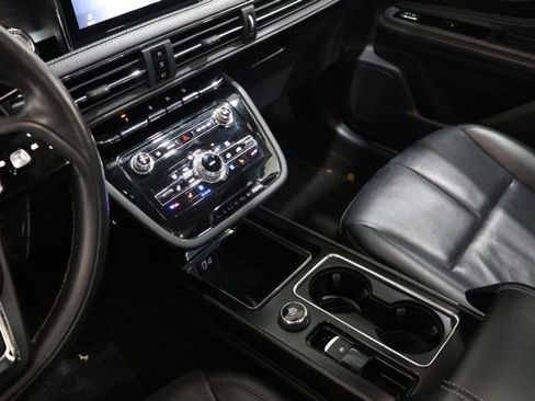Used 2022 Lincoln Corsair AWD w/ Premium Package image 31