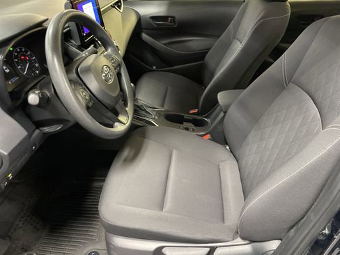 Used 2025 Toyota Corolla LE image 7