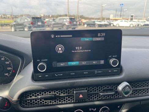 Used 2025 Honda HR-V Sport image 9