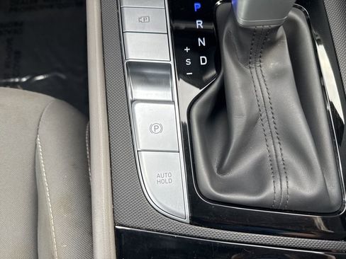 Used 2023 Hyundai Elantra SEL w/ Convenience Package image 35